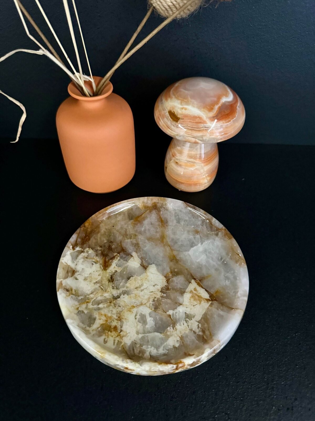 Natural luxury stone "Snow Mountain Flying Fox" tray