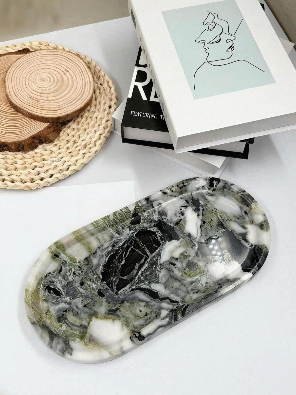 Natural luxury stone "Emerald" tray